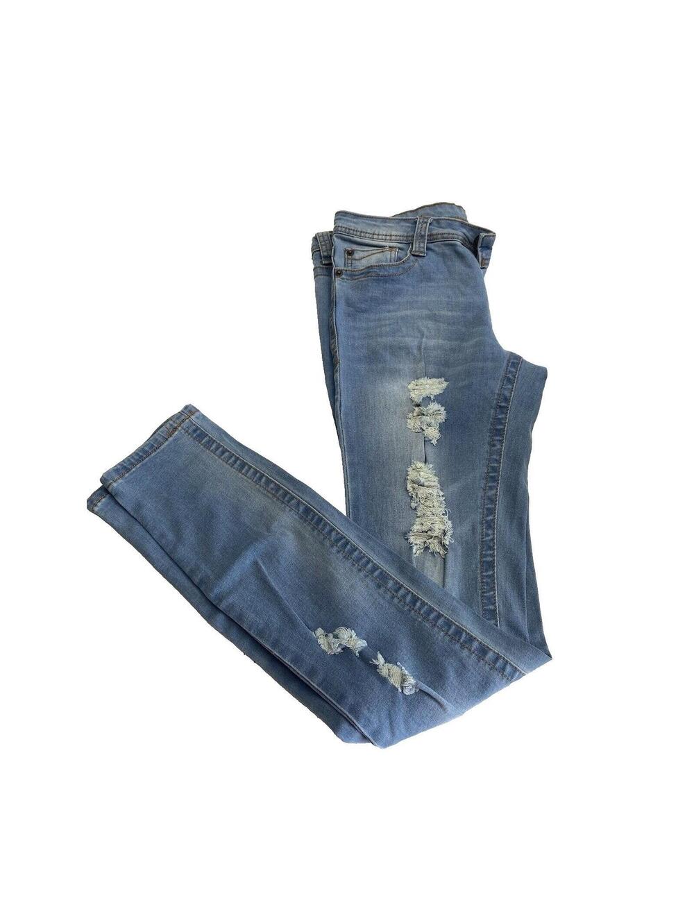 Almost Famous Jeans Ladies Size 5 Skinny Fit Denim Pants Stylish Comfortable